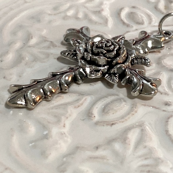 Christian Cross Rose Thorns Silver Keychain Jesus Blessed Faith Metal Key Holder - Picture 12 of 15
